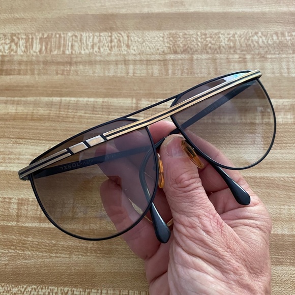 VTG 1980s Oversized Laura Biagiotti Sunglasses main image 7
